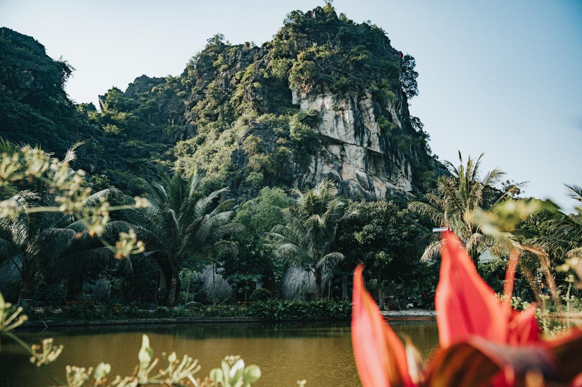 Fairy Mountain Retreat Hotel นิญบิ่ญ ภายนอก รูปภาพ