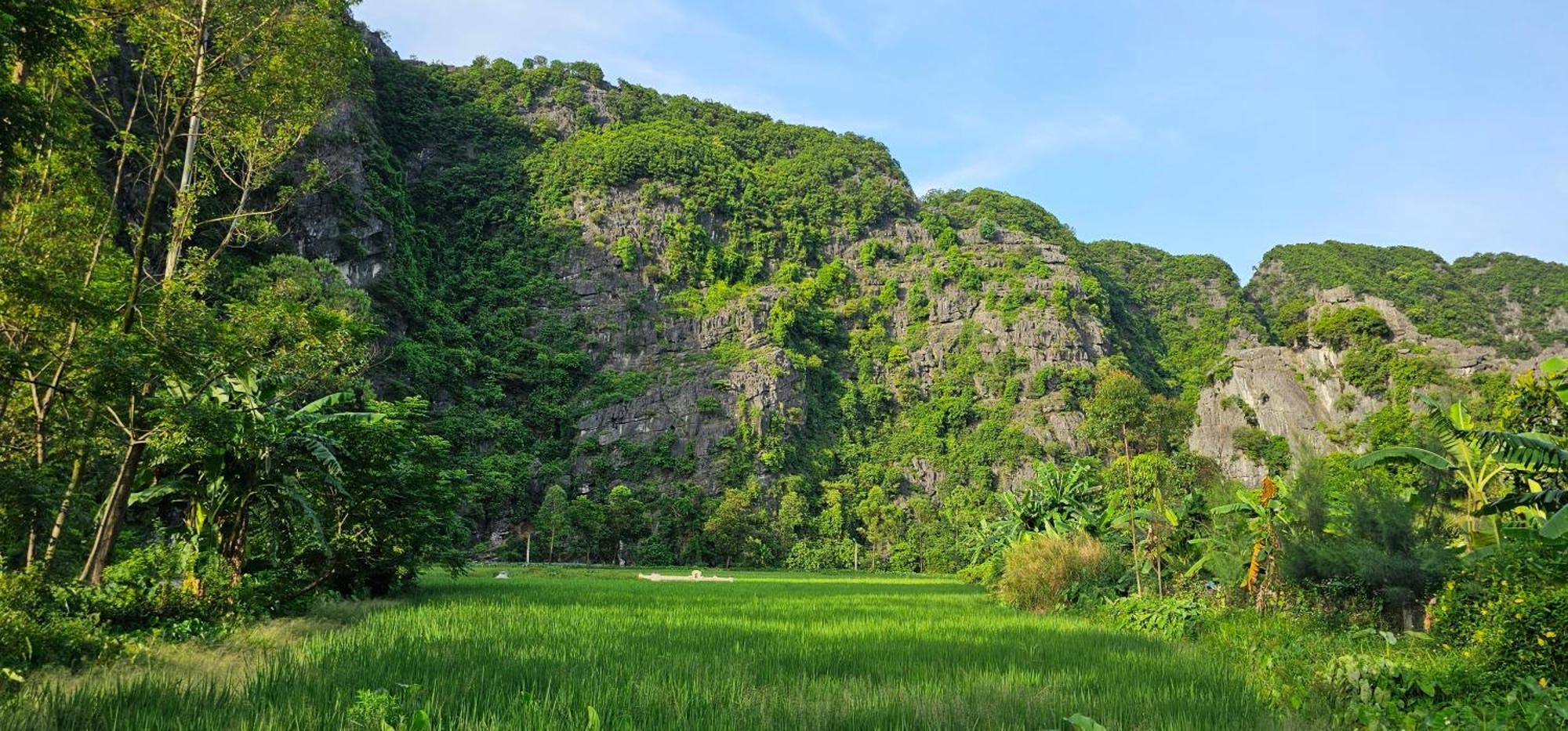 Fairy Mountain Retreat Hotel นิญบิ่ญ ภายนอก รูปภาพ