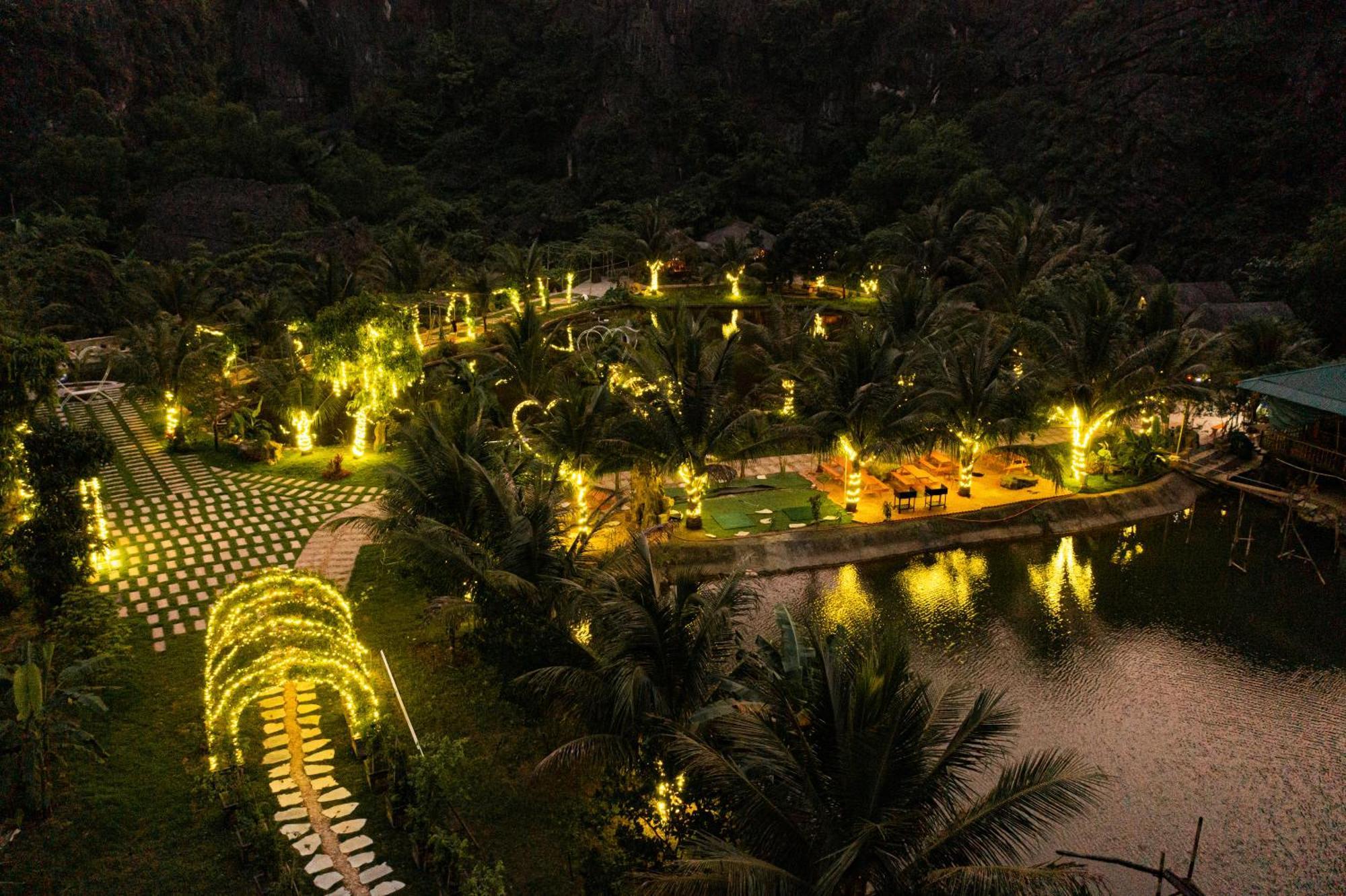 Fairy Mountain Retreat Hotel นิญบิ่ญ ภายนอก รูปภาพ