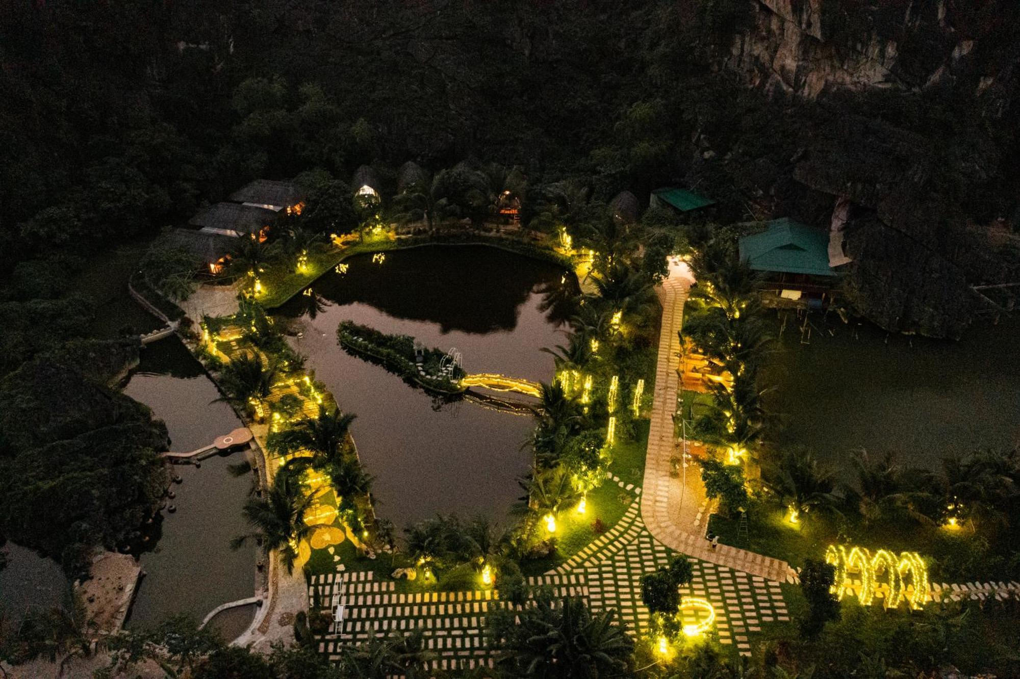 Fairy Mountain Retreat Hotel นิญบิ่ญ ภายนอก รูปภาพ