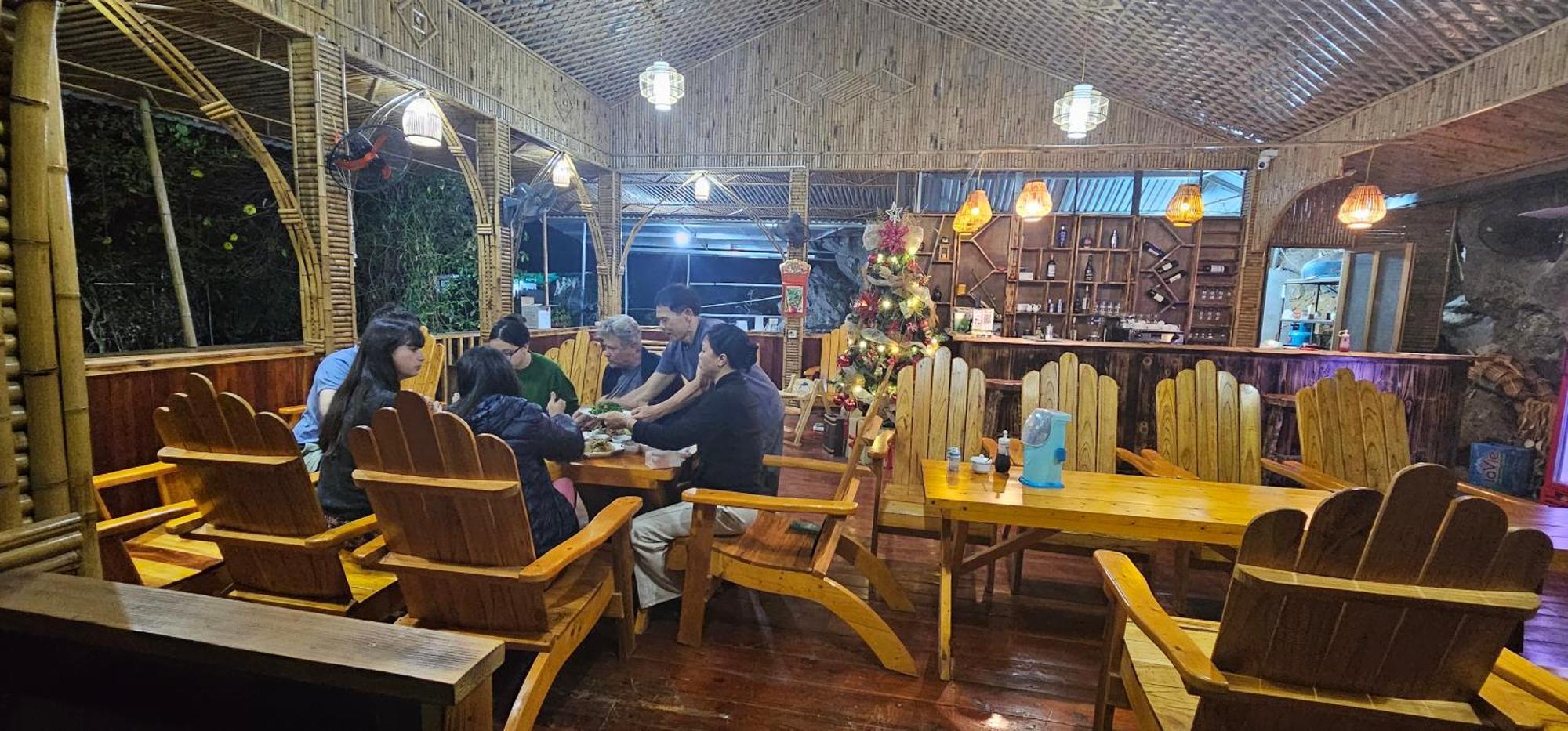 Fairy Mountain Retreat Hotel นิญบิ่ญ ภายนอก รูปภาพ