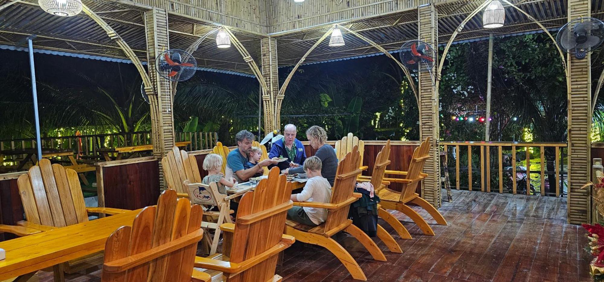 Fairy Mountain Retreat Hotel นิญบิ่ญ ภายนอก รูปภาพ