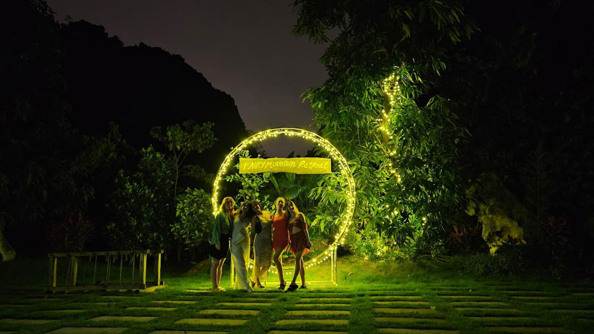 Fairy Mountain Retreat Hotel นิญบิ่ญ ภายนอก รูปภาพ